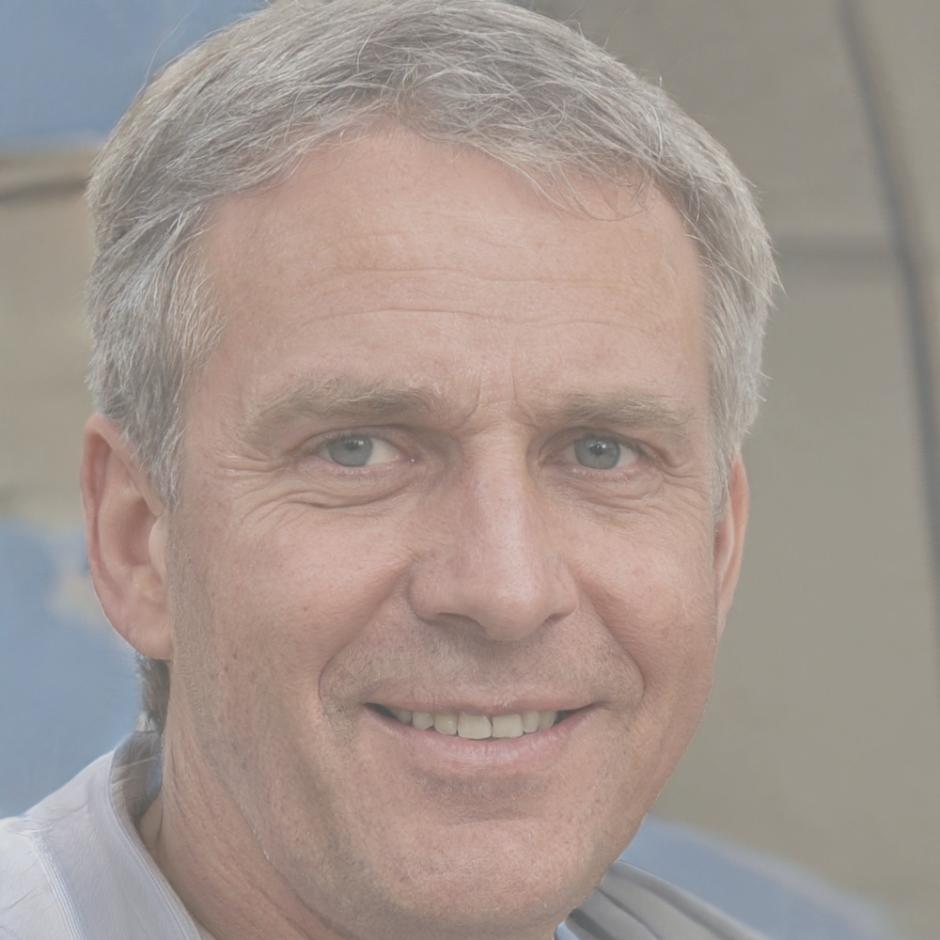 Financial instructor specializing in debt management